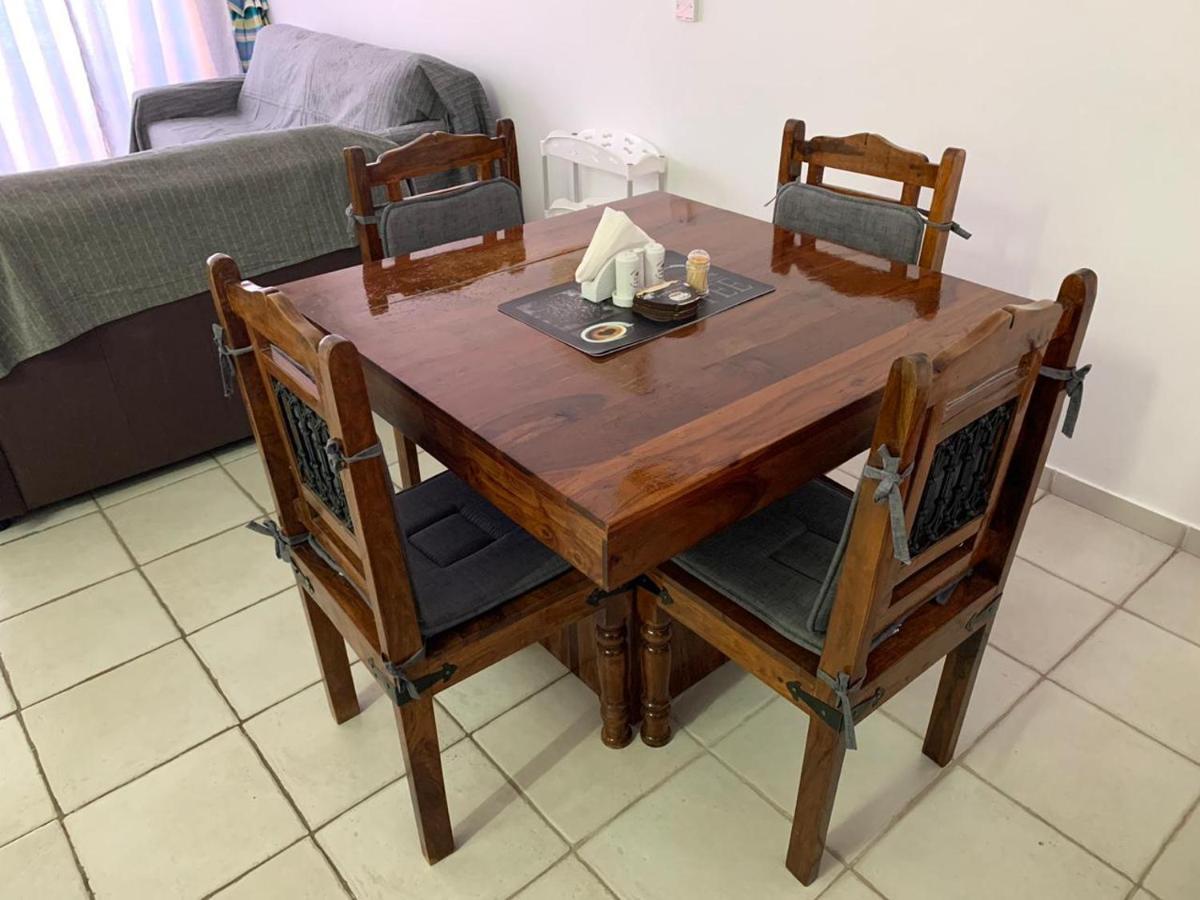 Comfortable 2 Bedroom Apartment In Popular Limnaria Gardens Pafos Dış mekan fotoğraf