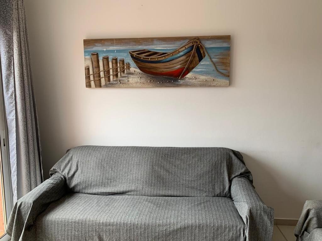 Comfortable 2 Bedroom Apartment In Popular Limnaria Gardens Pafos Dış mekan fotoğraf
